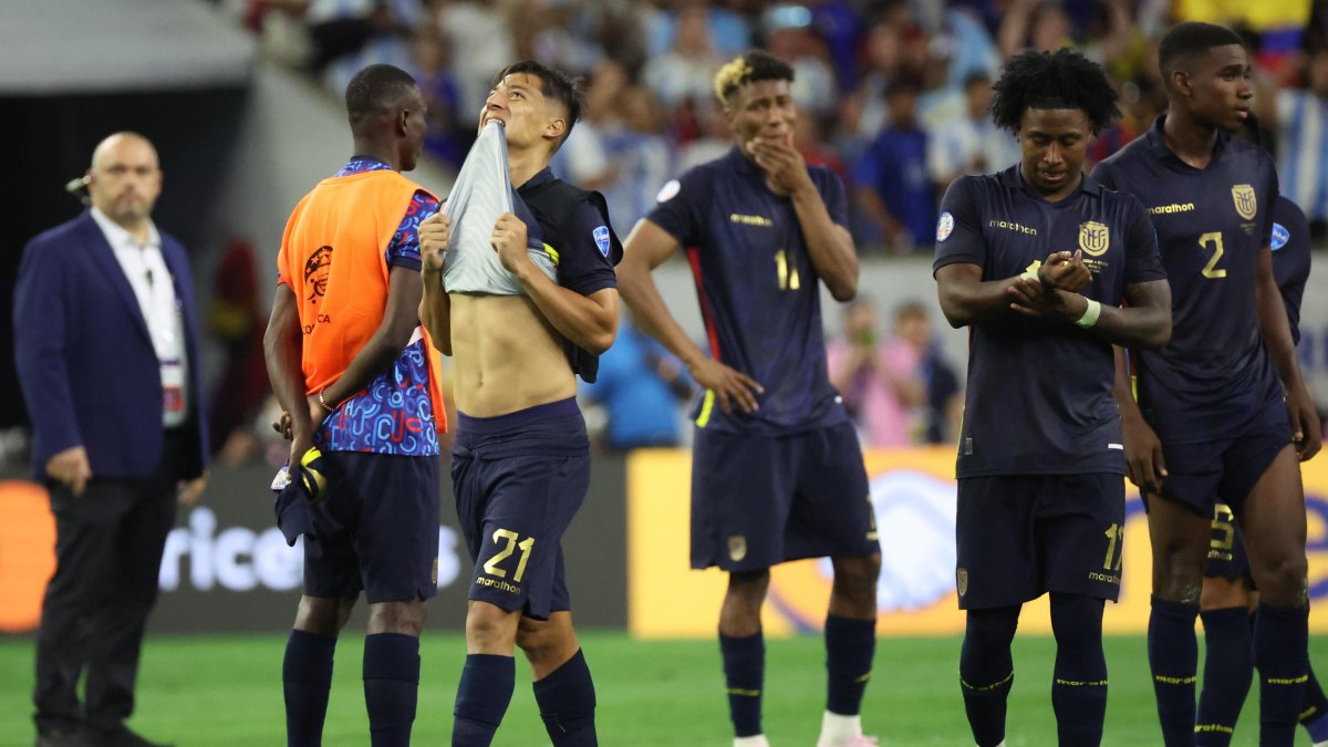 La Tricolor visitará a Brasil en 61 días, por las eliminatorias, y no tiene un estratega. Es un escenario repetitivo para la Tri.