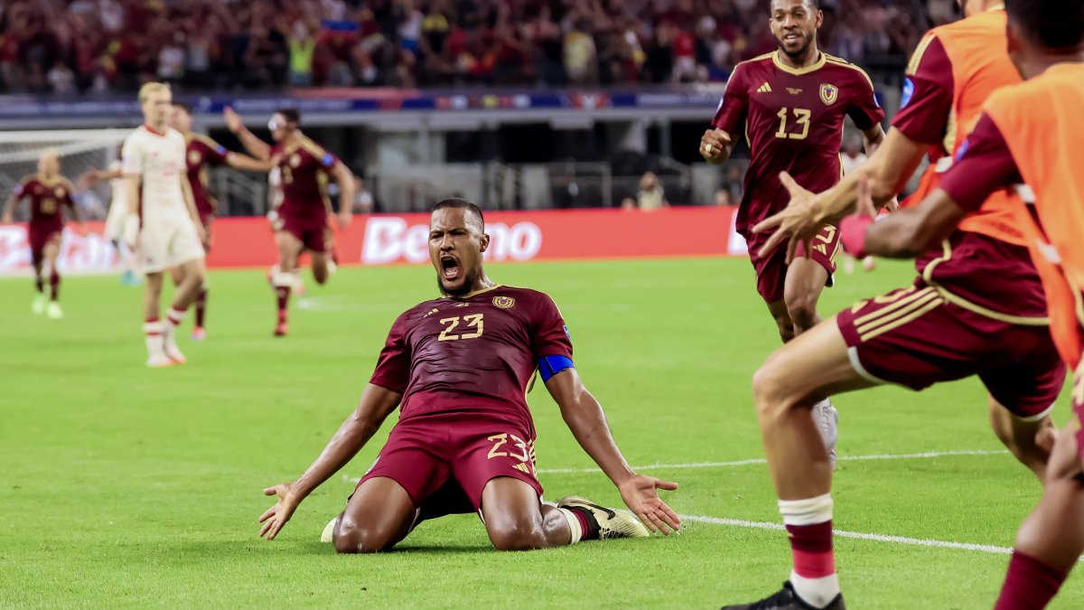Salomón Rondón de Venezuela y su último en Copa América 2024.