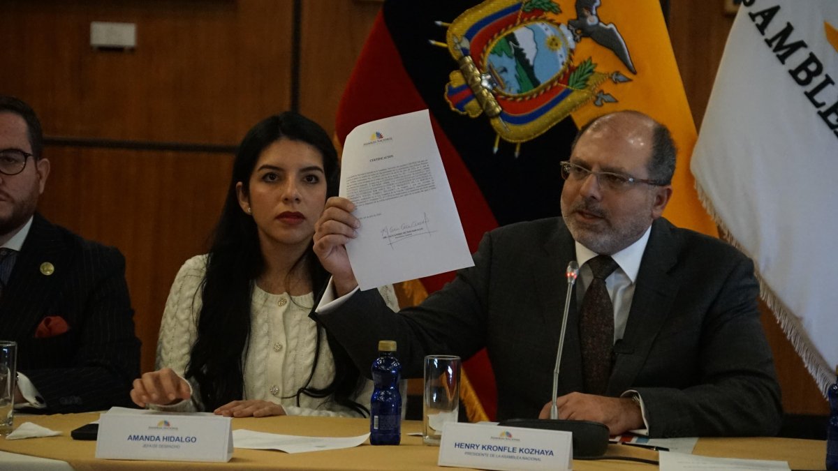 El presidente de la Asamblea negó que exista una agenda de impunidad en relación a Wilman Terán y recordó que hoy se aprobó que continúe el juicio en el Pleno.