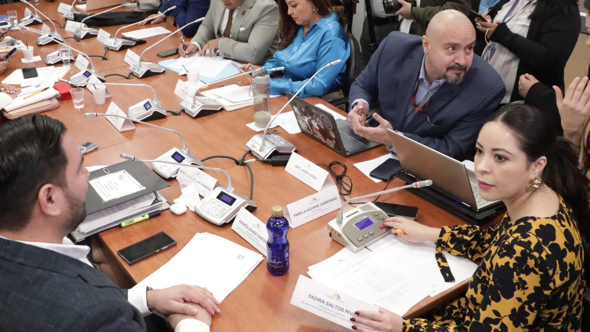 Pamela Aguirre y sus coidearios amenazaron con juicio político a Fantoni y los consejeros, si no reconsideraban la votación del nuevo titular de la Judicatura.