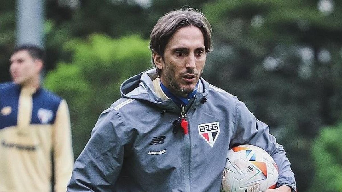 El técnico argentino Luis Zubeldía llegó a Sao Paulo a mediados de 2024