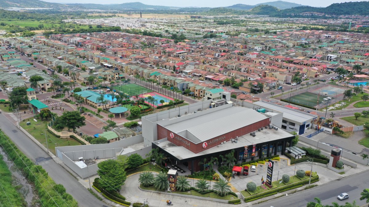 La Joya es la urbanización más grande y poblada de la parroquia satélite La Aurora.