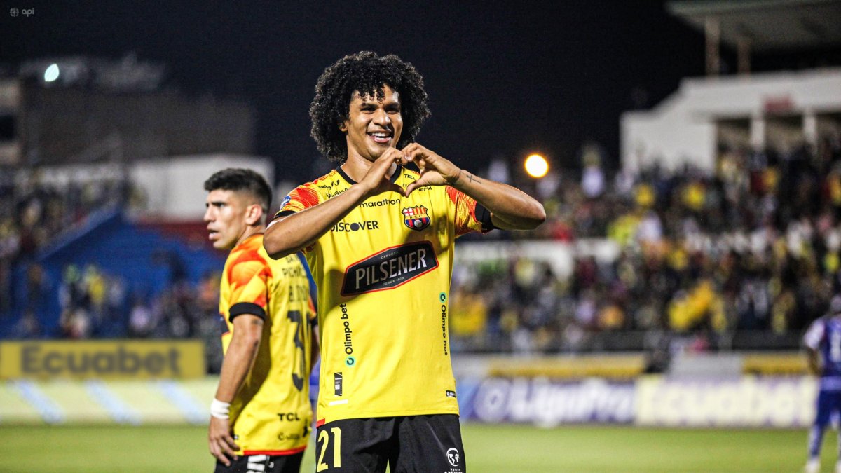 Edward Bello fue una de las estrellas del partido