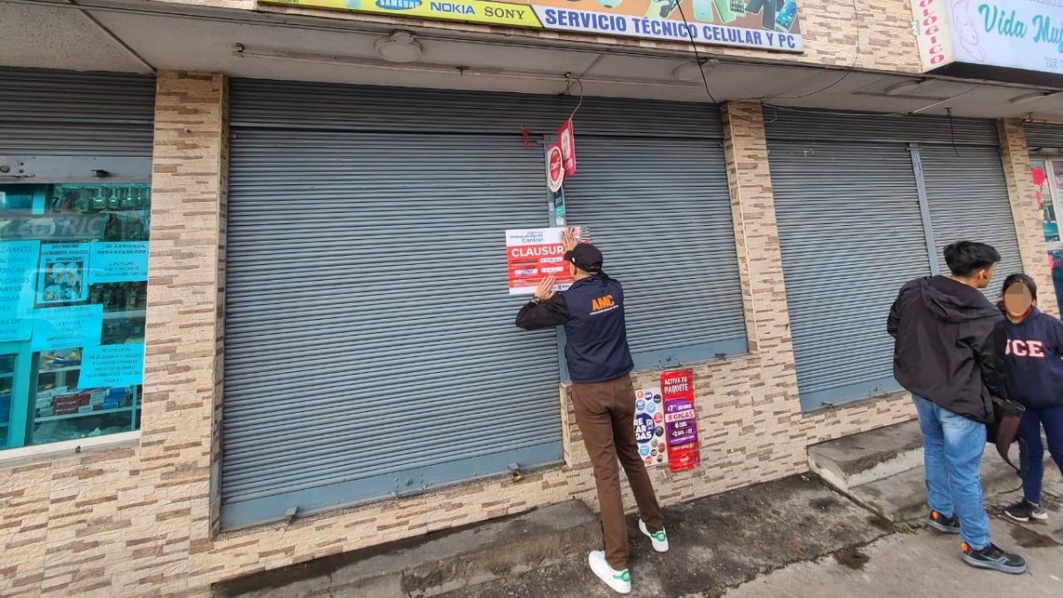 Dos locales clausurados estaban en el sector de Caupicho, en el sur.