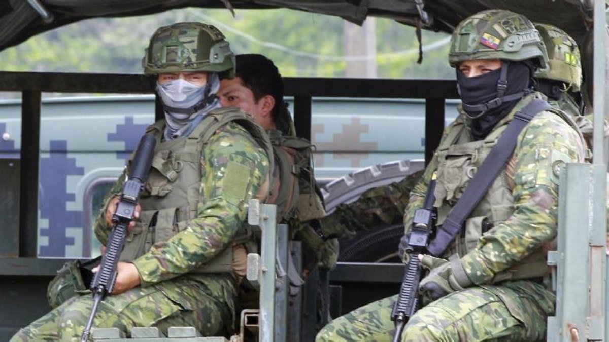 Efectivos del Ejército ecuatoriano serán desplegados a diversas localidades del país.