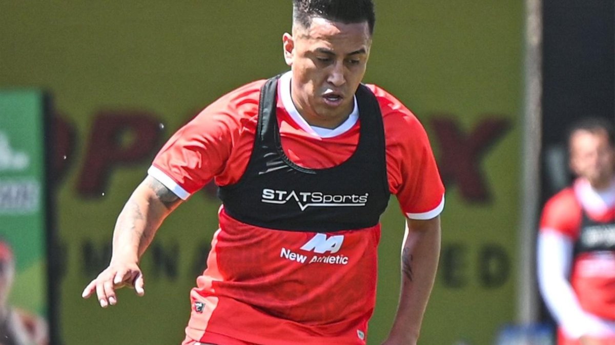 Tras las acusaciones y denuncia en su contra, Christian Cueva fue despedido del Cienciano.