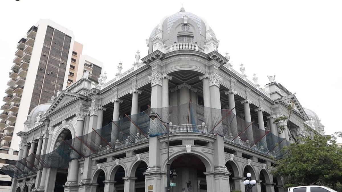 Sitio. En el Salón de la Ciudad se reunirán los concejales. 