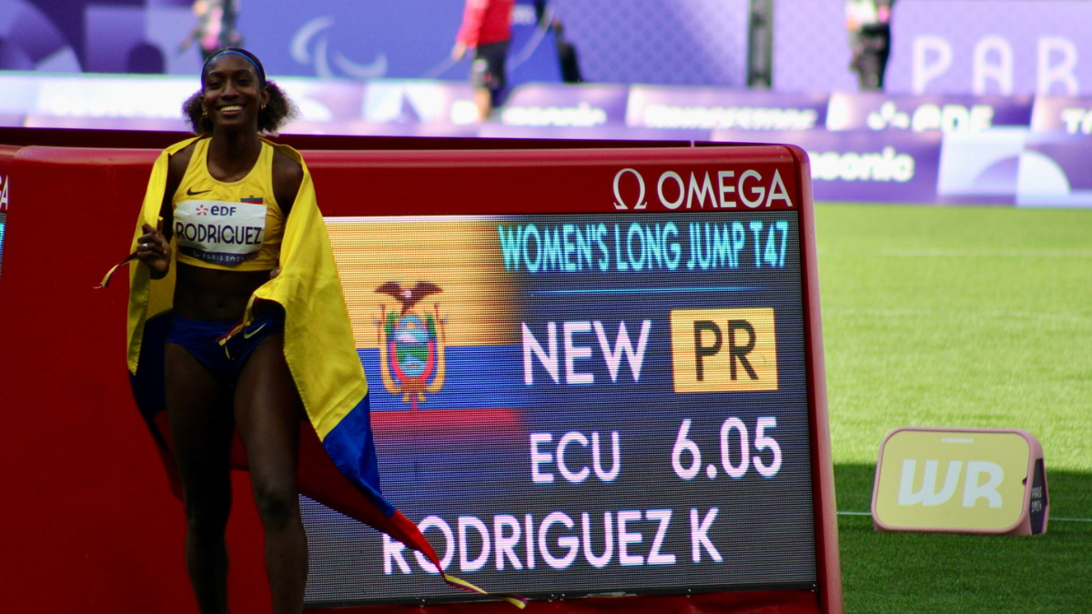 Kiara Rodríguez rompió récord mundial en su primer intento.