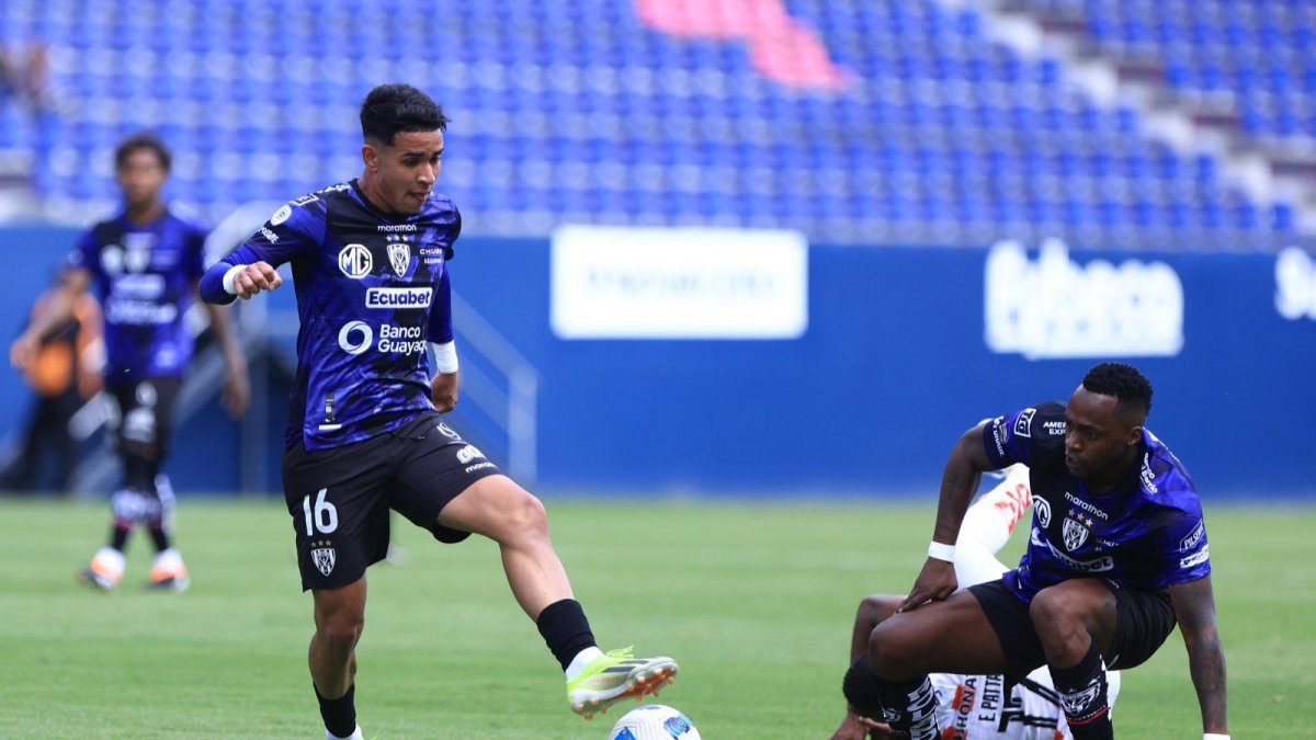 Kendry Páez con 17 años, hace noticia en Europa.