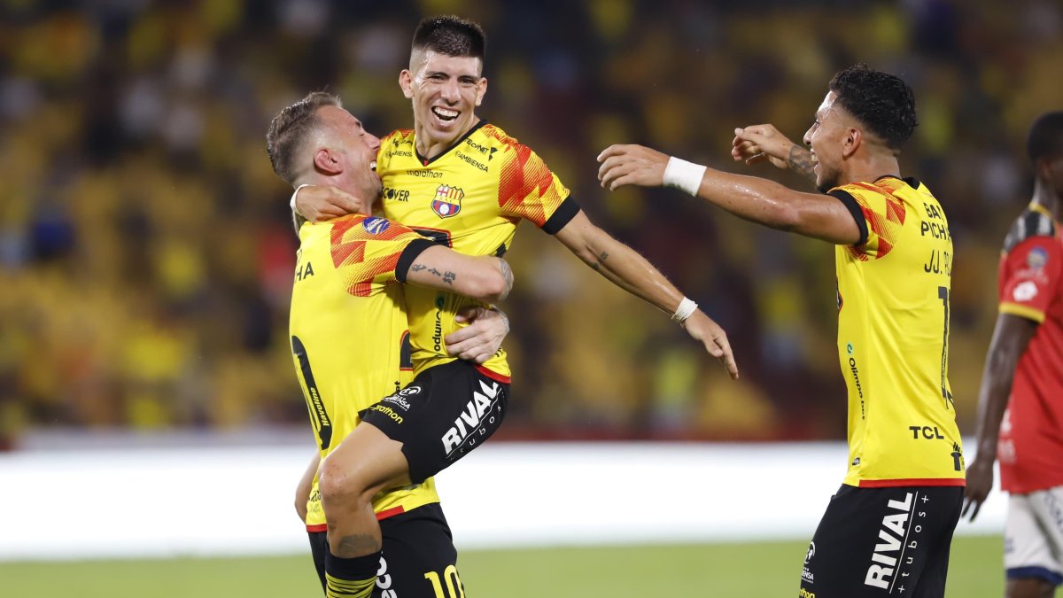 En la primer etapa, el Ídolo goleó 4-0 al cuadro morlaco.