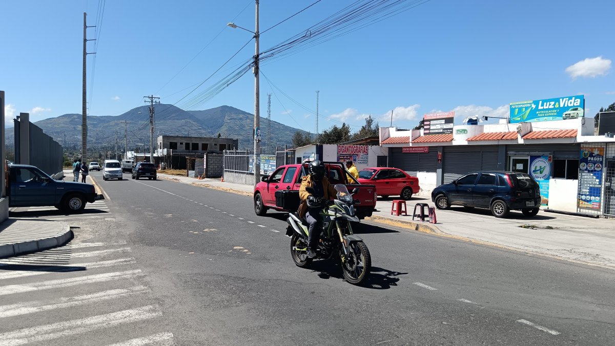 Hecho. En al menos cinco cuadras se han abierto negocios. Hoy muchos de ellos están por estrenarse.