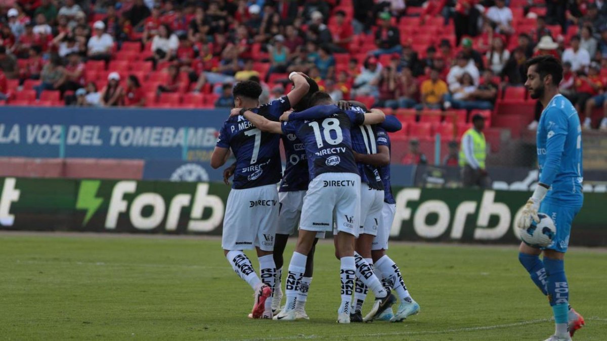 Los Rayados del Valle vencieron a domicilio 2-0 al Deportivo Cuenca.