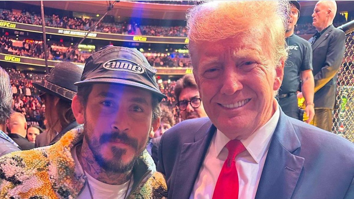 El ecuatoriano Marlon Chito Vera y el elegido presidente de Estados Unidos, Donald Trump.