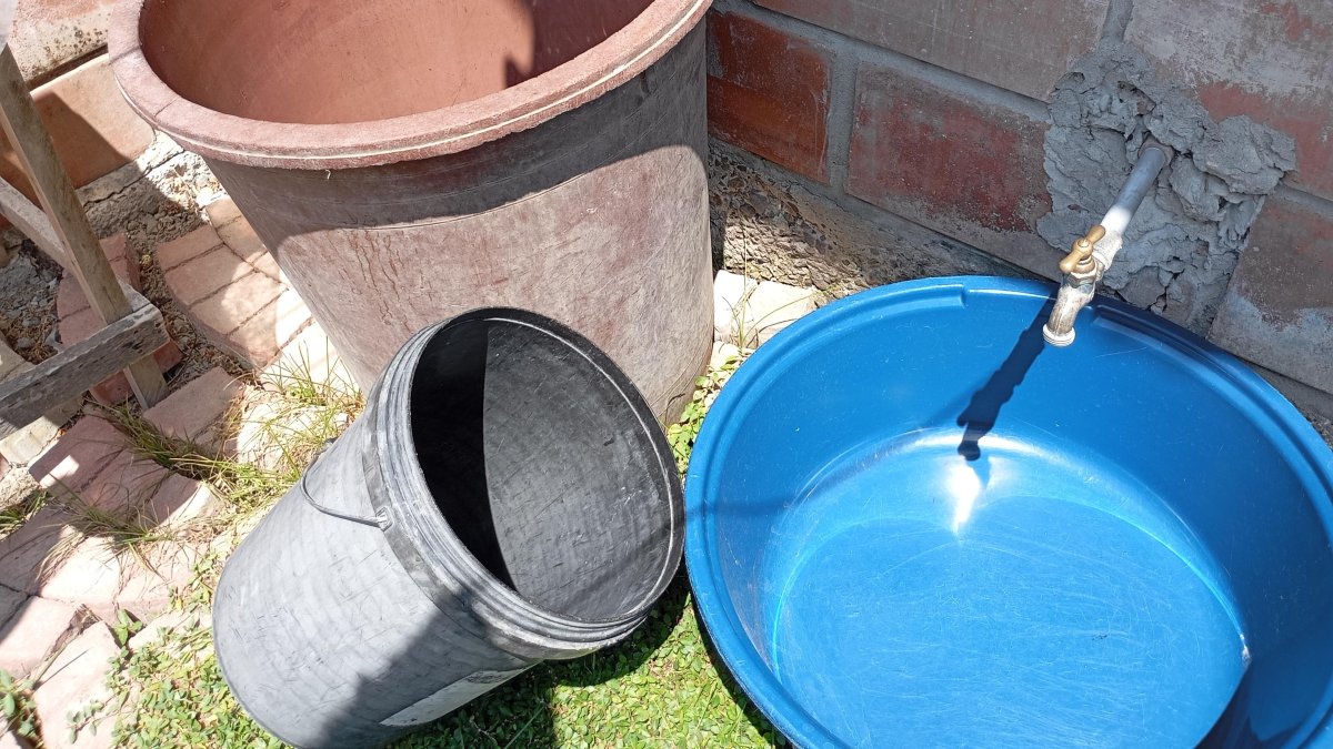 Un daño en el sistema de bombeo mantiene a General Villamil Playas aún sin agua. El daño inició la tarde del 12 de noviembre.