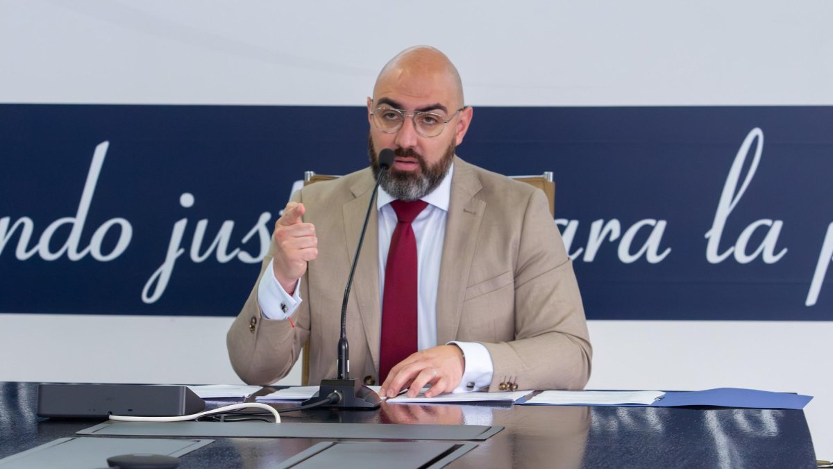 Mario Godoy, presidente de la Judicatura, es investigado por la Fiscalía y enfrenta un juicio político.