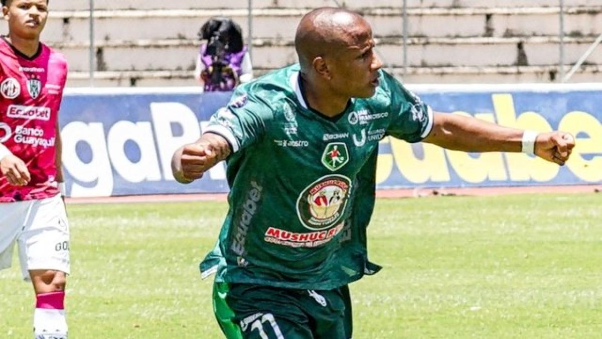 Mathías Acuña le anotó a Barcelona en su último partido de LigaPro