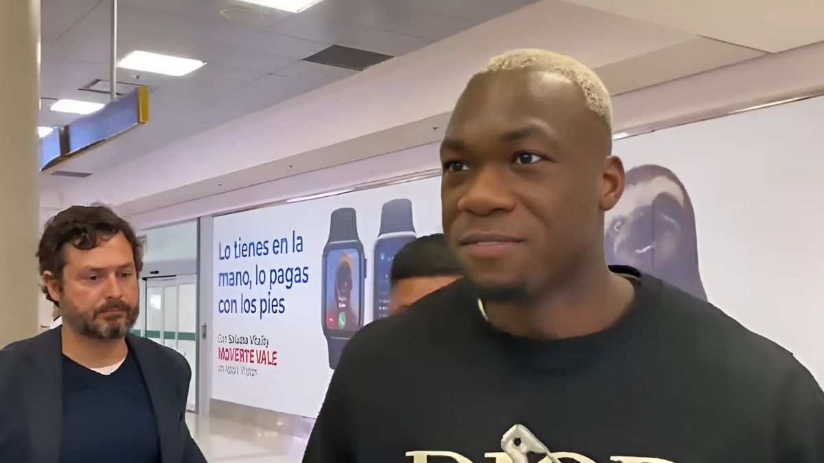 Felipe Caicedo ya se encuentra en Ecuador