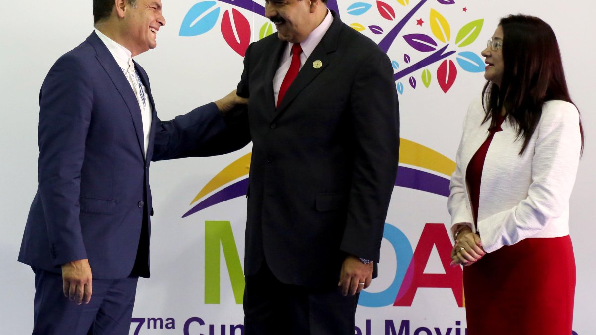 Rafael Correa y Nicolas Maduro, en la Cumbre de Países no Alineados, en 2017.