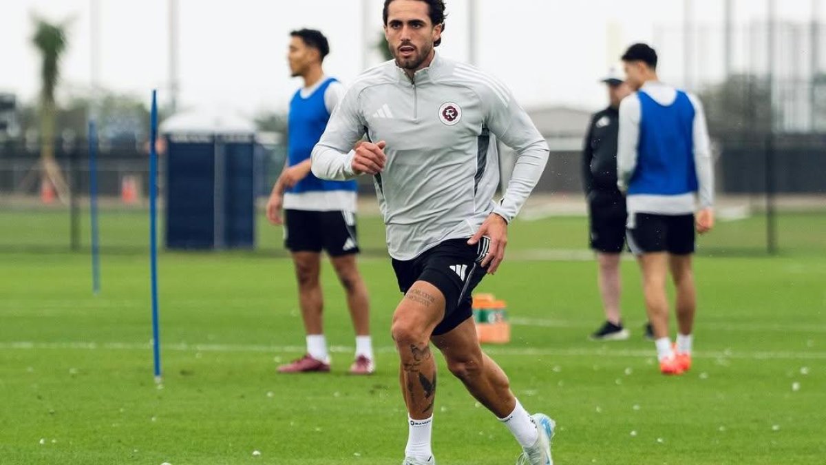 Leonardo Campana, delantero ecuatoriano que milita en el NER.