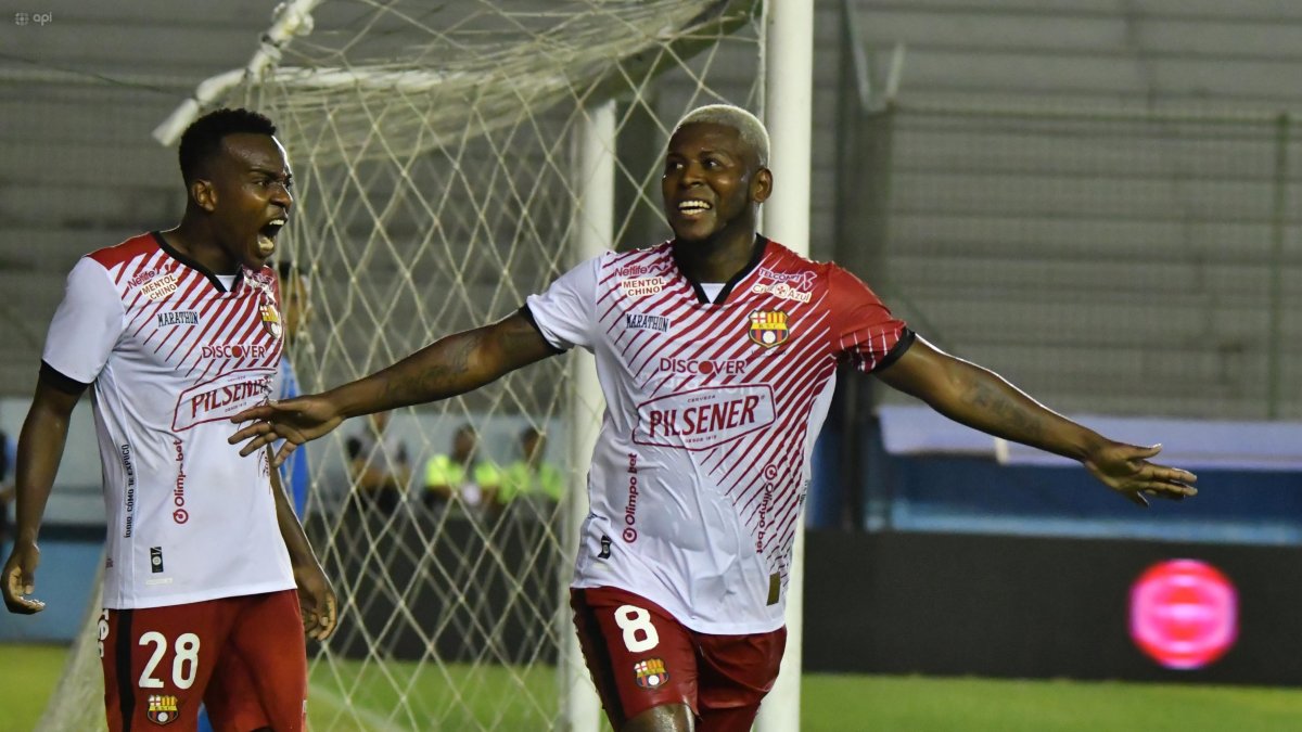 Gabriel Cortez marcó el gol del empate de Barcelona ante el Manta.