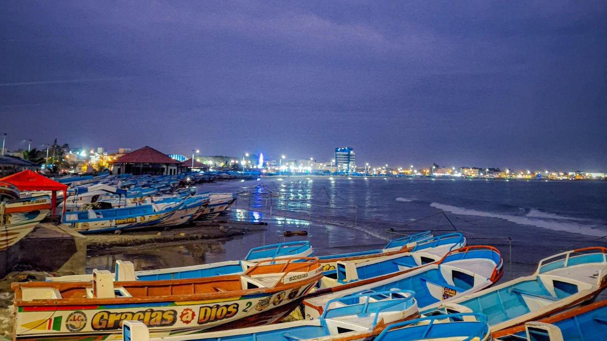 El varadero de las embarcaciones artesanales fue la zona de los crímenes.