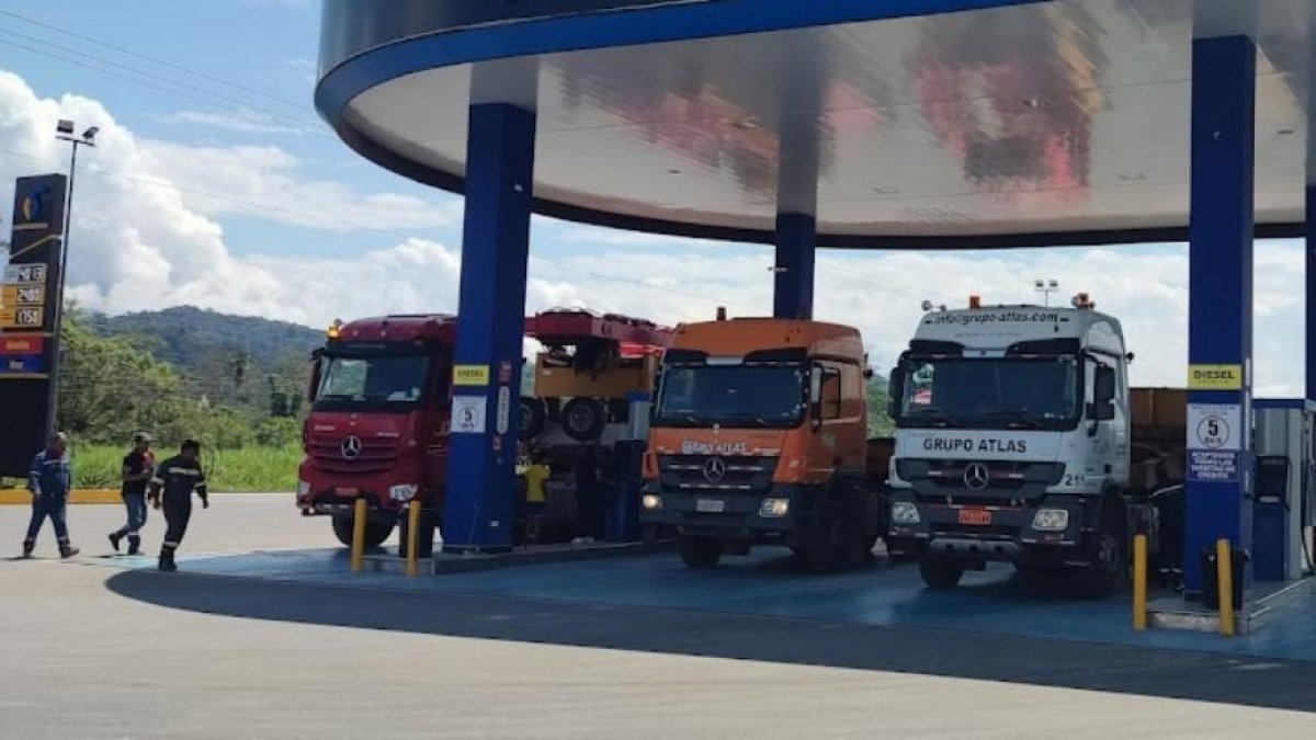 La Estación de Servicio Zambrano es una afiliada a la red de Copedesa. Está ubicada en El Pangui, Zamora Chinchipe.
