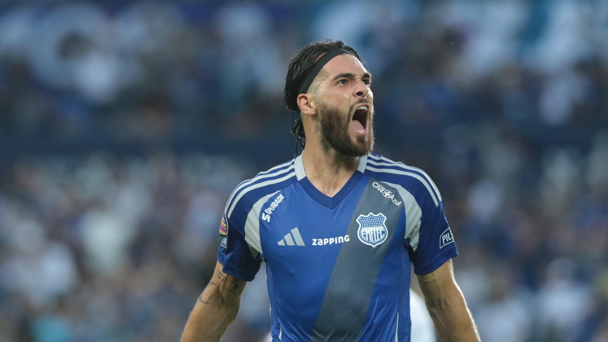 Facundo Castelli festeja el único gol que le dio la victoria a Emelec sobre Liga de Quito, en el estadio Capwell. El duelo fue válido por la fecha 5 de LigaPro.