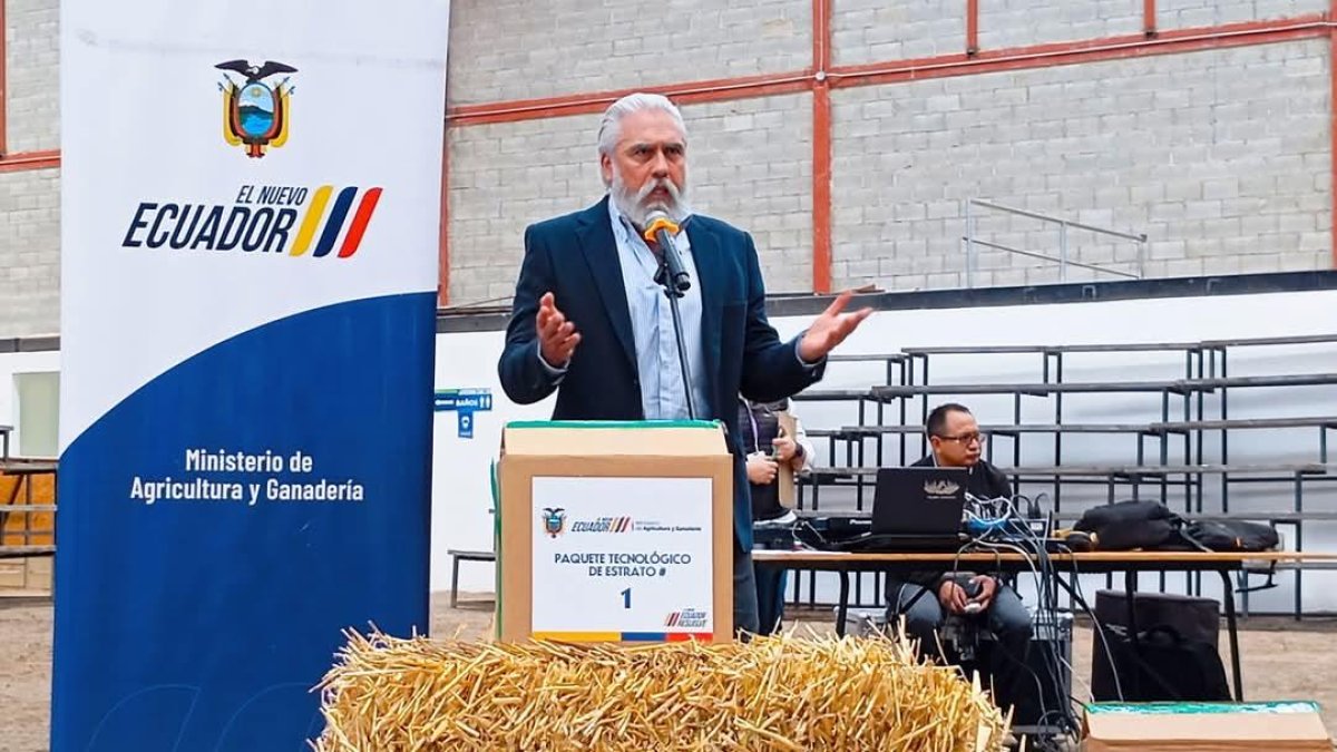 Santiago Malo, gobernador del Azuay, rechazó las declaraciones del prefecto de Azuay sobre deudas del Gobierno Nacional y Elecaustro.Cortesía Gobernación del Azuay