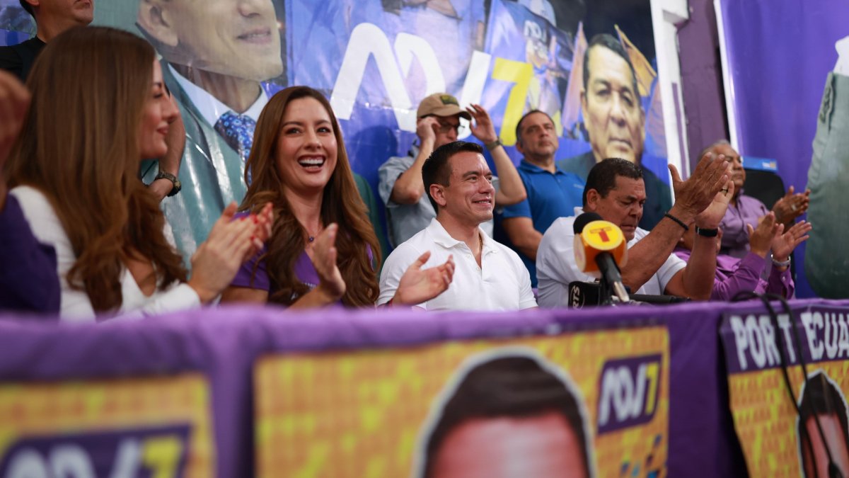 El 26 de marzo de 2025, Daniel Noboa participó de actos proselitistas.