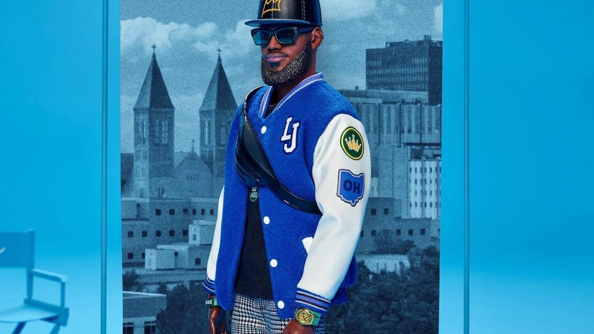 LeBron James, estrella mundial del baloncesto y de Los Ángeles Lakers, ahora convertido en muñeco.