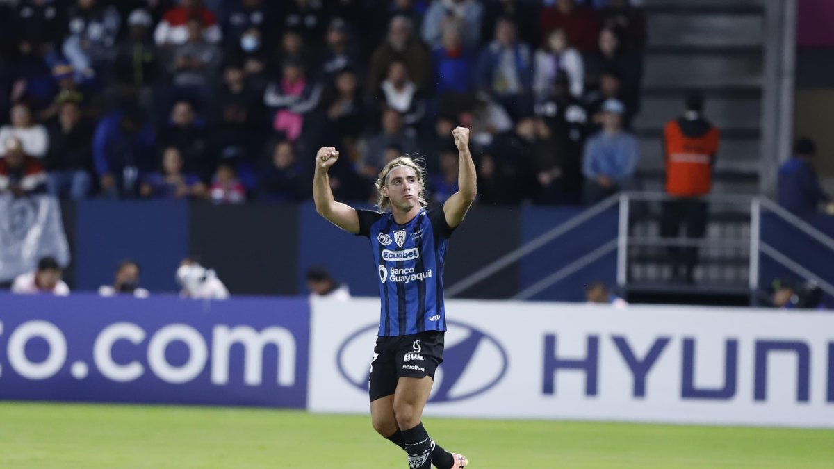 Claudio Spinelli hizo dos goles para Independiente del Valle.