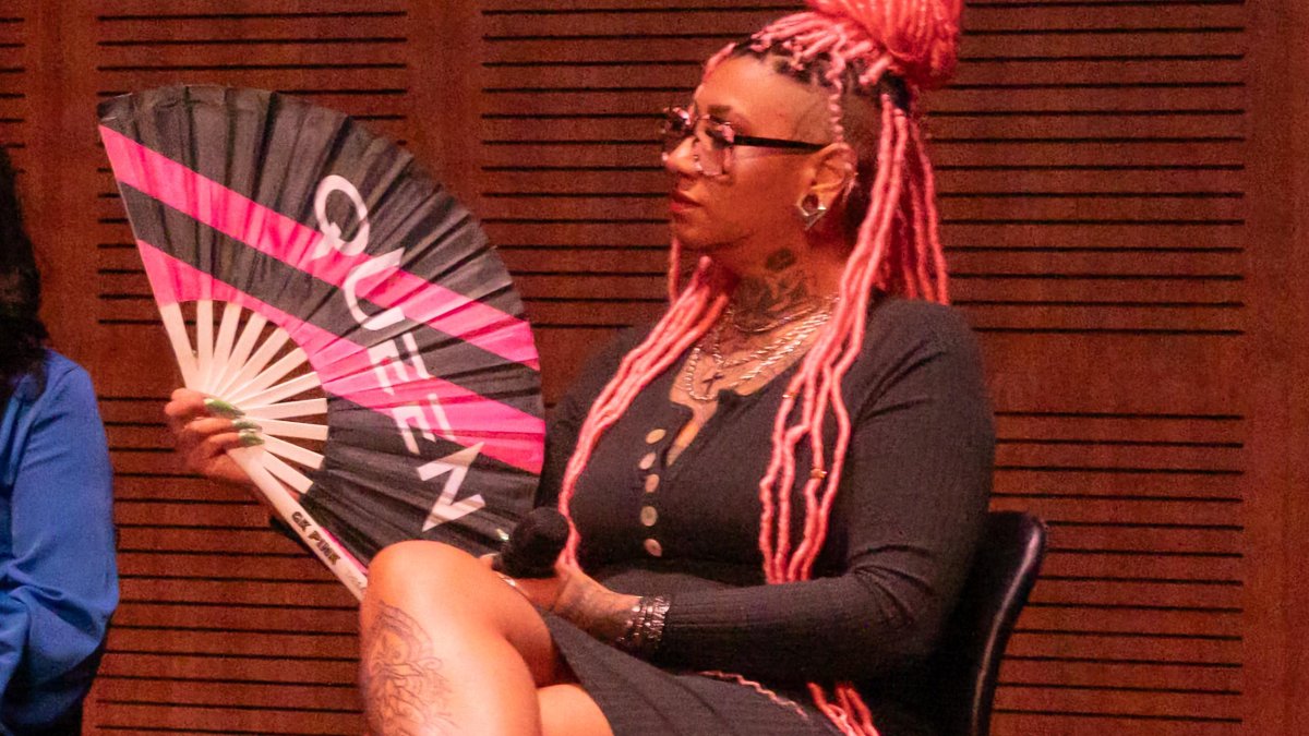 La artista Black Mama (Ana Gabriela Cano) fusiona estilos que van del reggae al hip hop, música afroecuatoriana, urbana, rock, funk y popular.