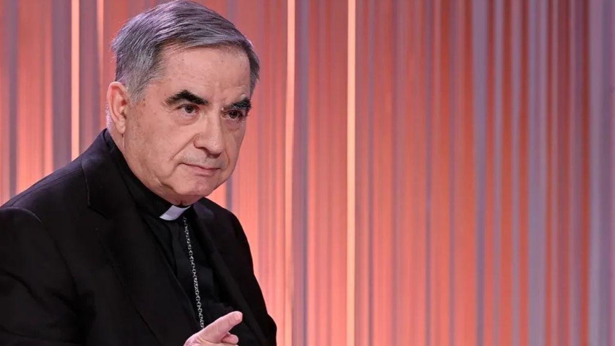 El cardenal Giovanni Angelo Becciu anunció que no participará en el cónclave del 7 de mayo para elegir al nuevo papa.