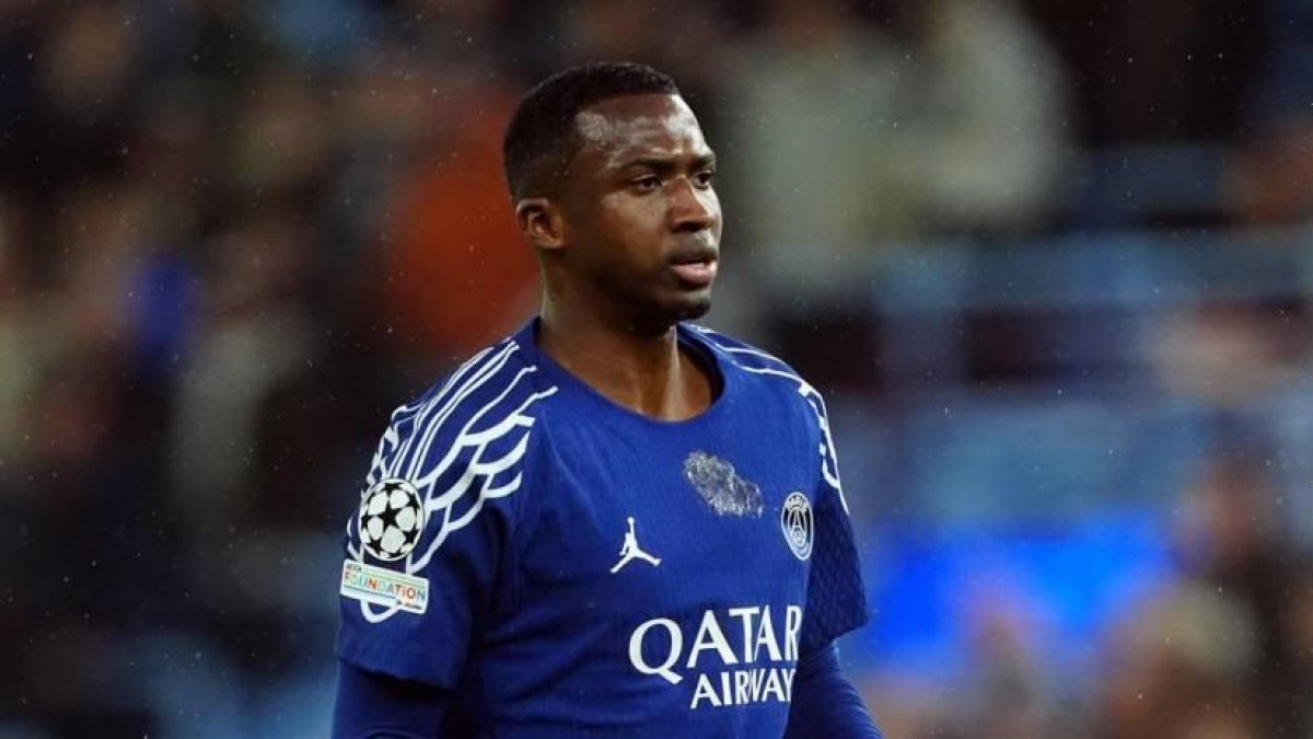 Willian Pacho es uno de los mejores defensores que tiene la Ligue 1 con la camiseta de PSG.