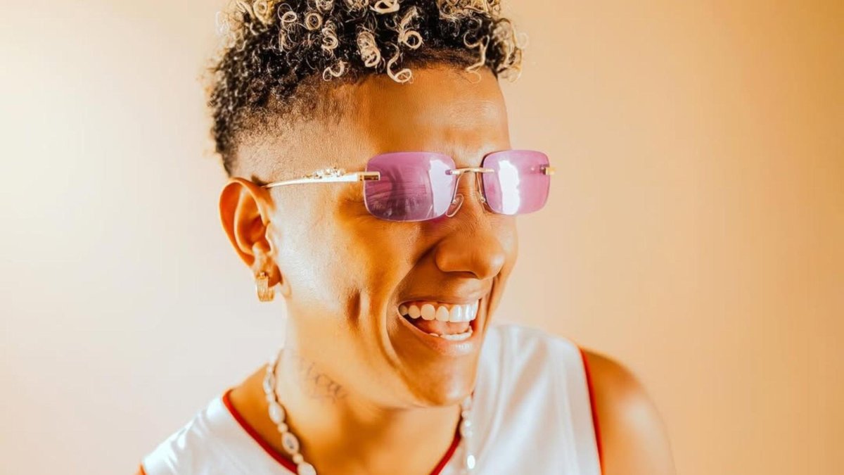 Jombriel tiene 21 años.