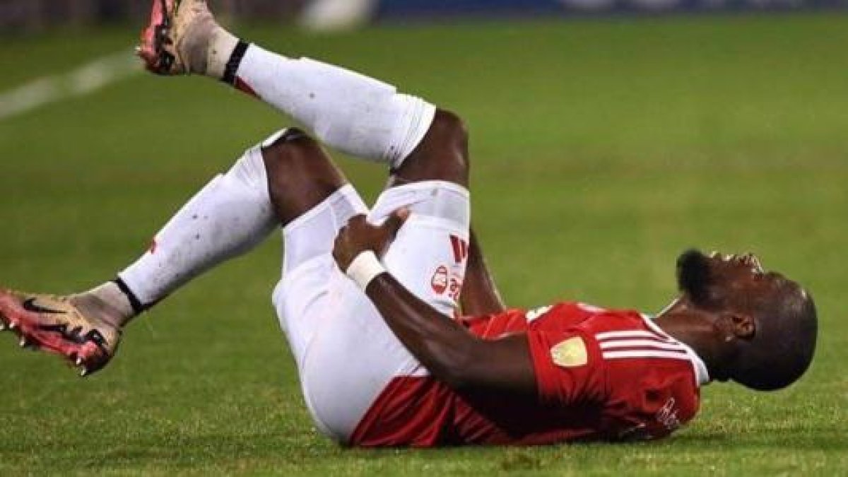 Enner Valencia sufrió una lesión en el partido entre Inter de Porto Alegre y Atlético Nacional