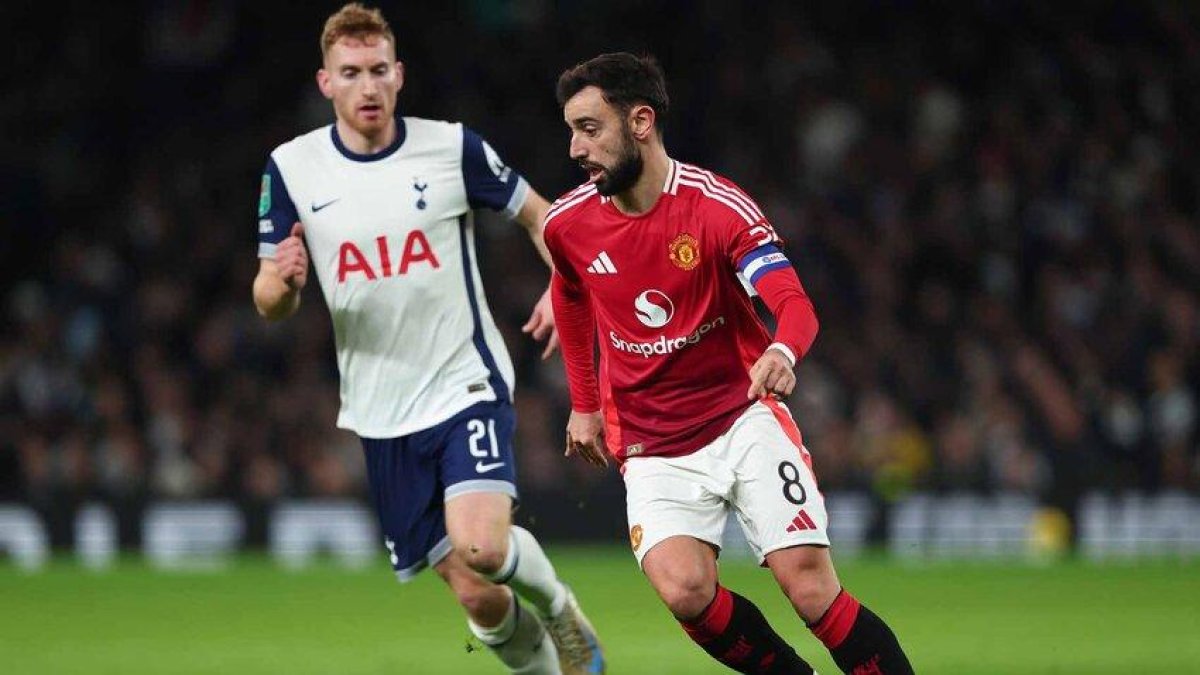 Manchester United y Tottenham se enfrentan en la final de Europa League.