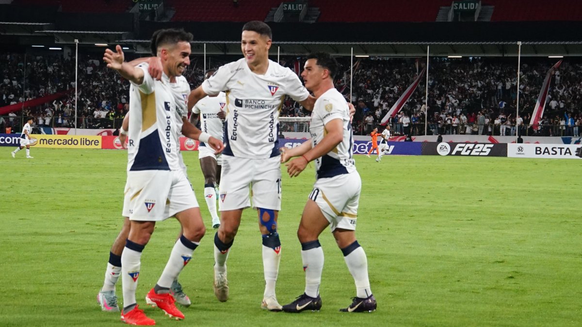 Liga de Quito goleó 3-0 a Central Córdoba en la Copa Libertadores