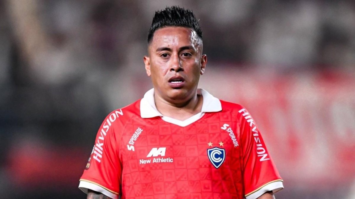 Christian Cueva tiene contrato vigente con Cienciano.
