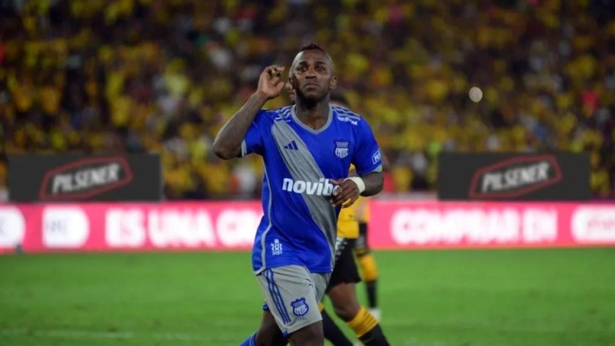 Miller Bolaños firmó con Emelec cuando Jorge Guzmán aún era presidente de los azules en 2025.