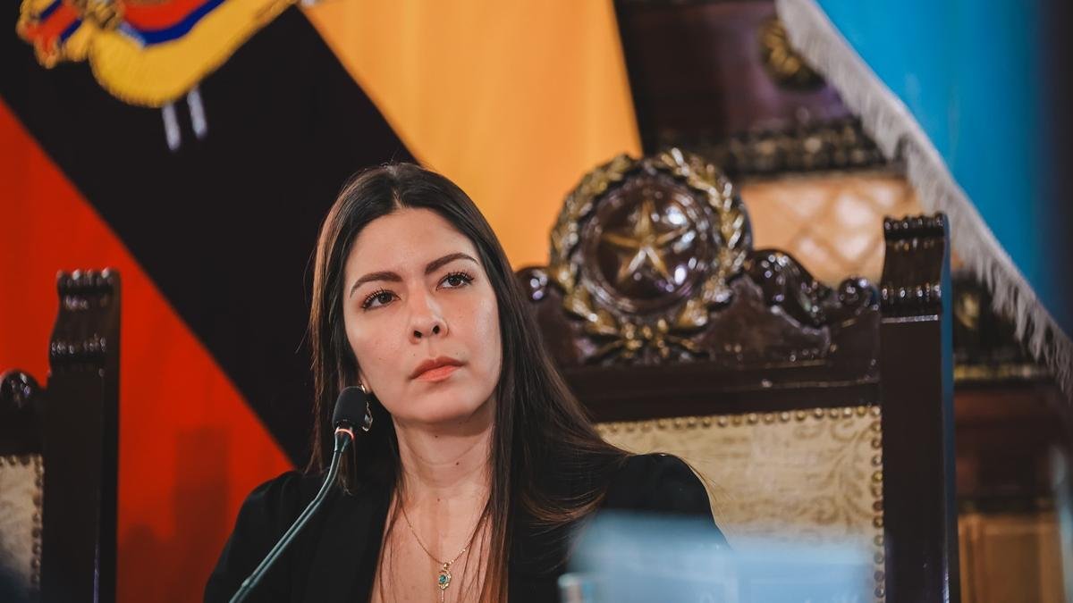 Alcaldesa de Guayaquil niega amedrentamiento tras denuncia de concejal