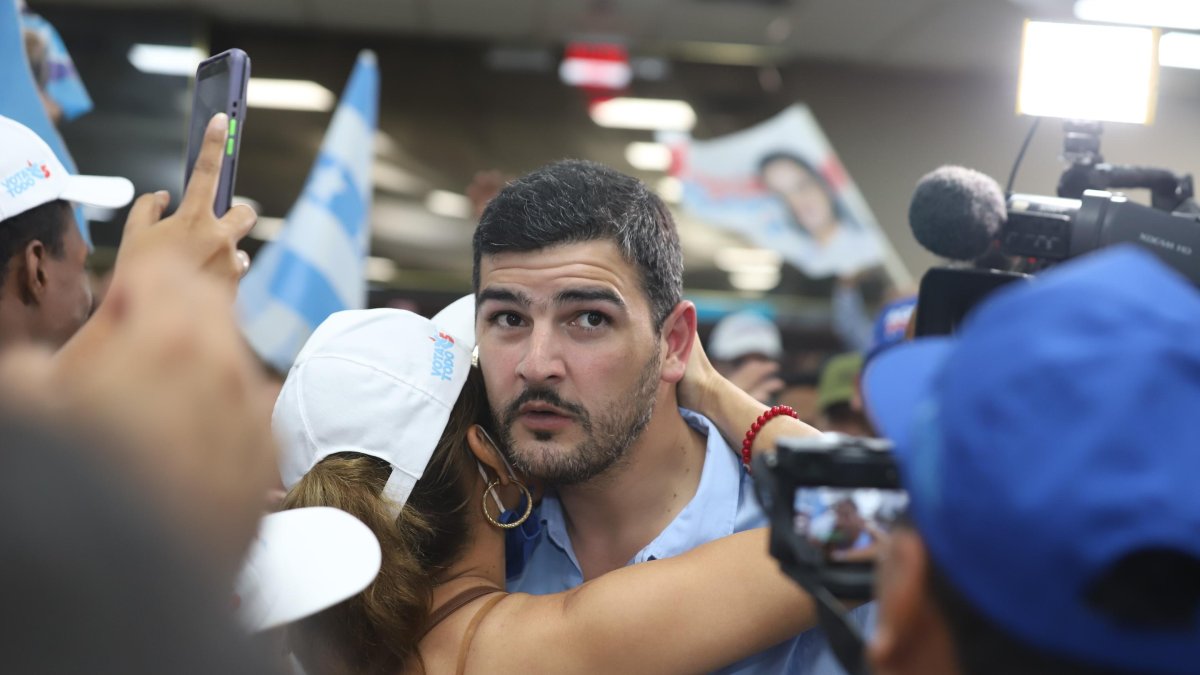 Remoción de Aquiles Álvarez: ciudadanos de Guayaquil presentan denuncia