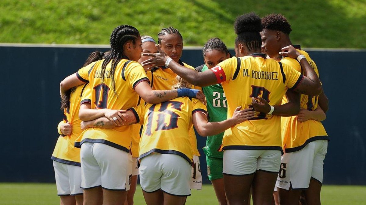 La Tri femenina enfrenta a Paraguay en el Defensores del Chaco.