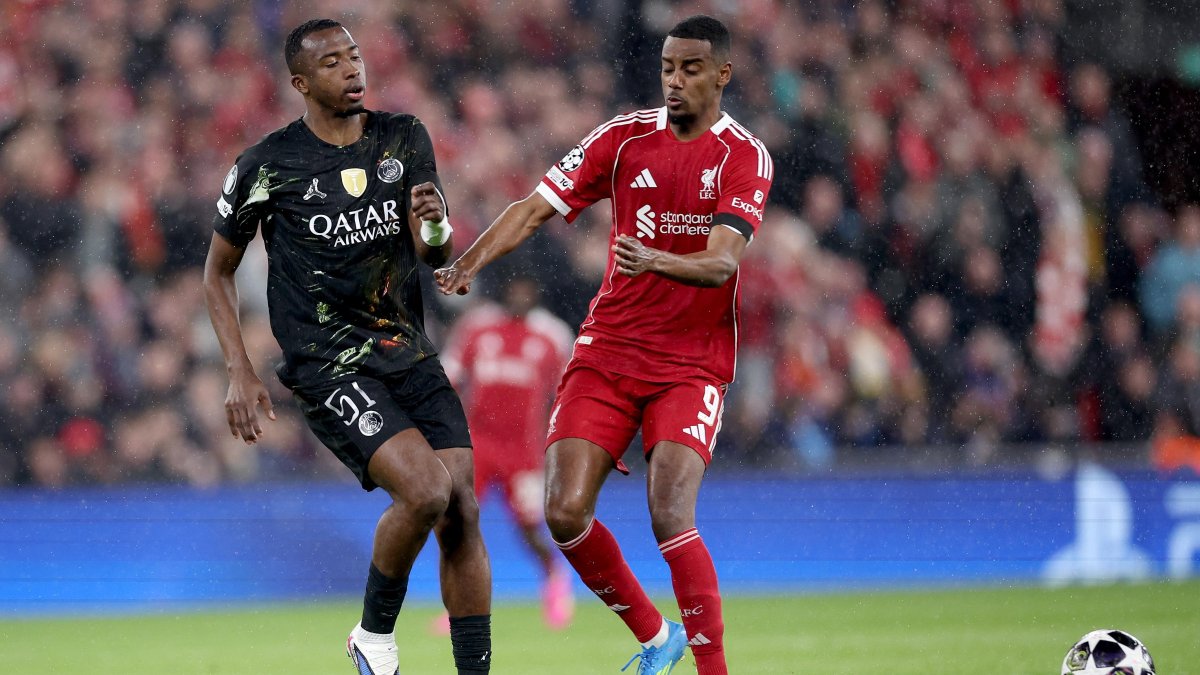 Willian Pacho y Piero Hincapié desafían a las estrellas en semifinales de Champions League 2025-26