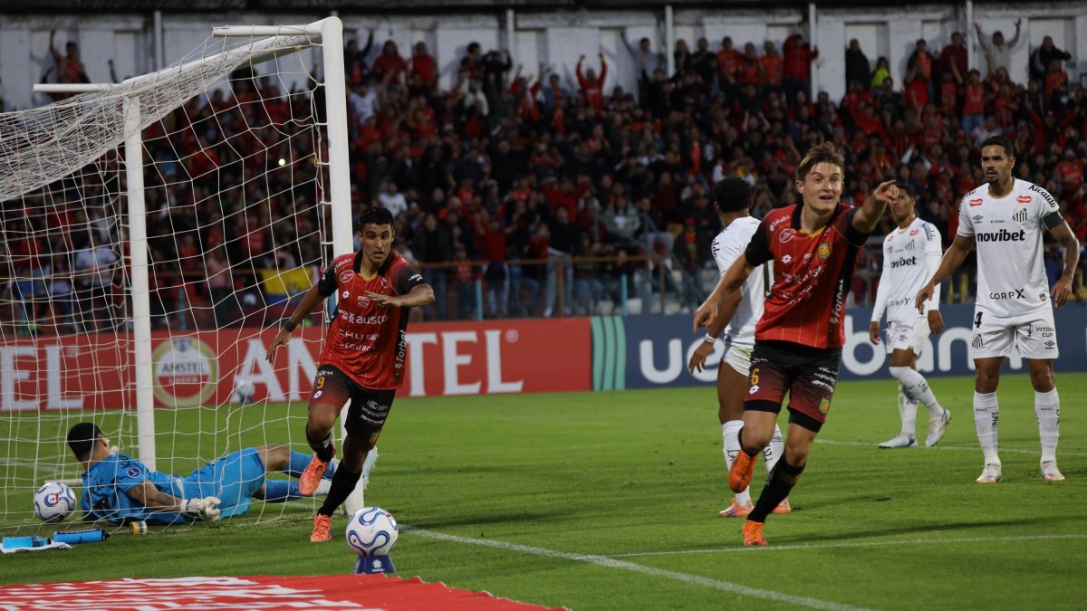 Deportivo Cuenca suma tres puntos en la Copa Sudamericana 2026.