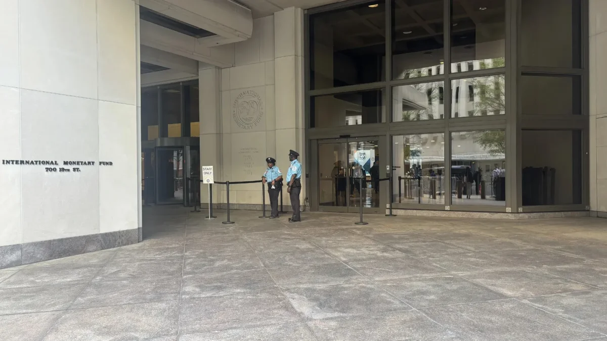 El FMI anticipa en revisión más ajustes tributarios para este 2026 en Ecuador