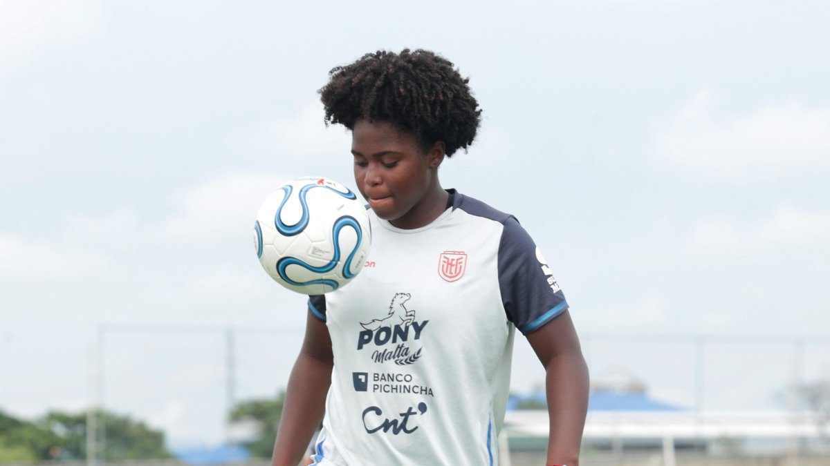 Jugaba descalza y hoy busca otro Mundial: la historia que impulsa a Jaslym Valverde