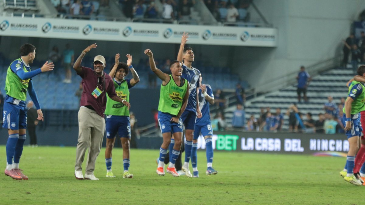 Jugadores del Bombillo celebraron por adelanto con la victoria 1-0 del sábado 25 de abril, ante Liga de Quito.