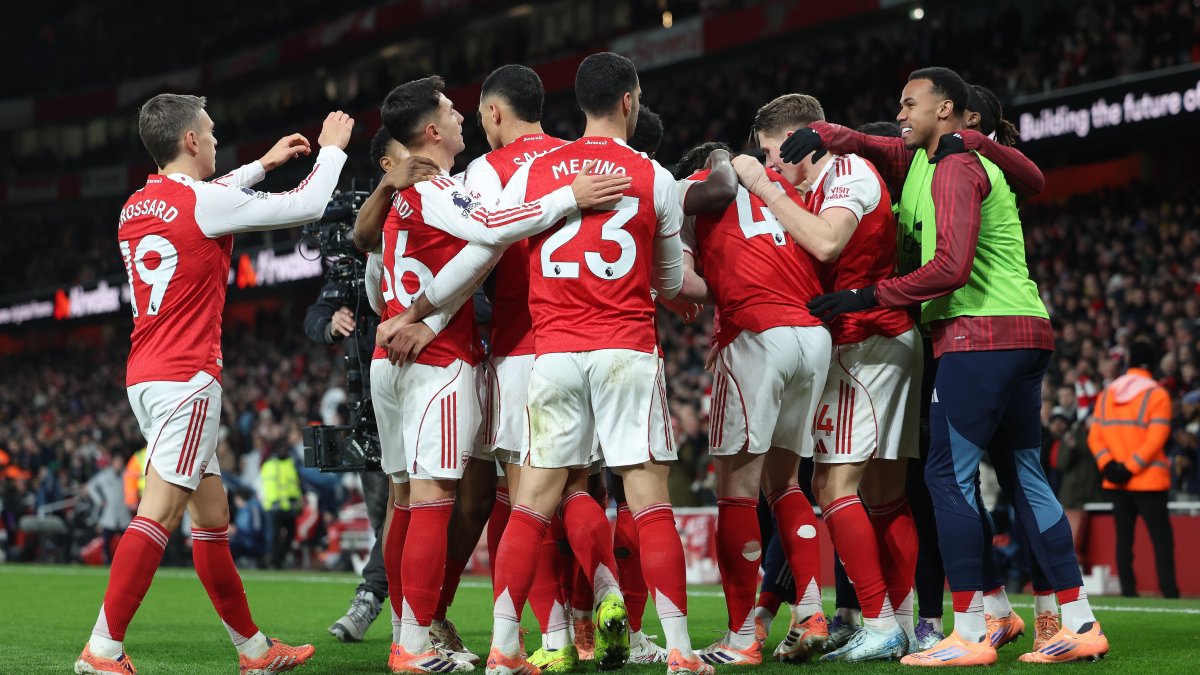 Arsenal suma 73 puntos en la tabla de la Premier League.