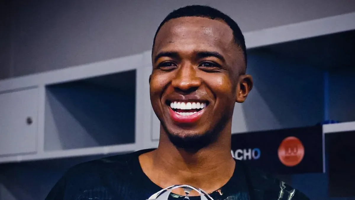 Willian Pacho: el premio multimillonario que recibiría si PSG conquista otra Champions